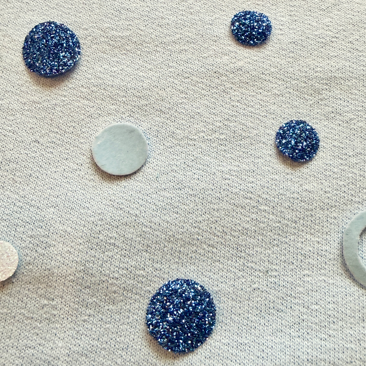 Bügelkonfetti: Blau