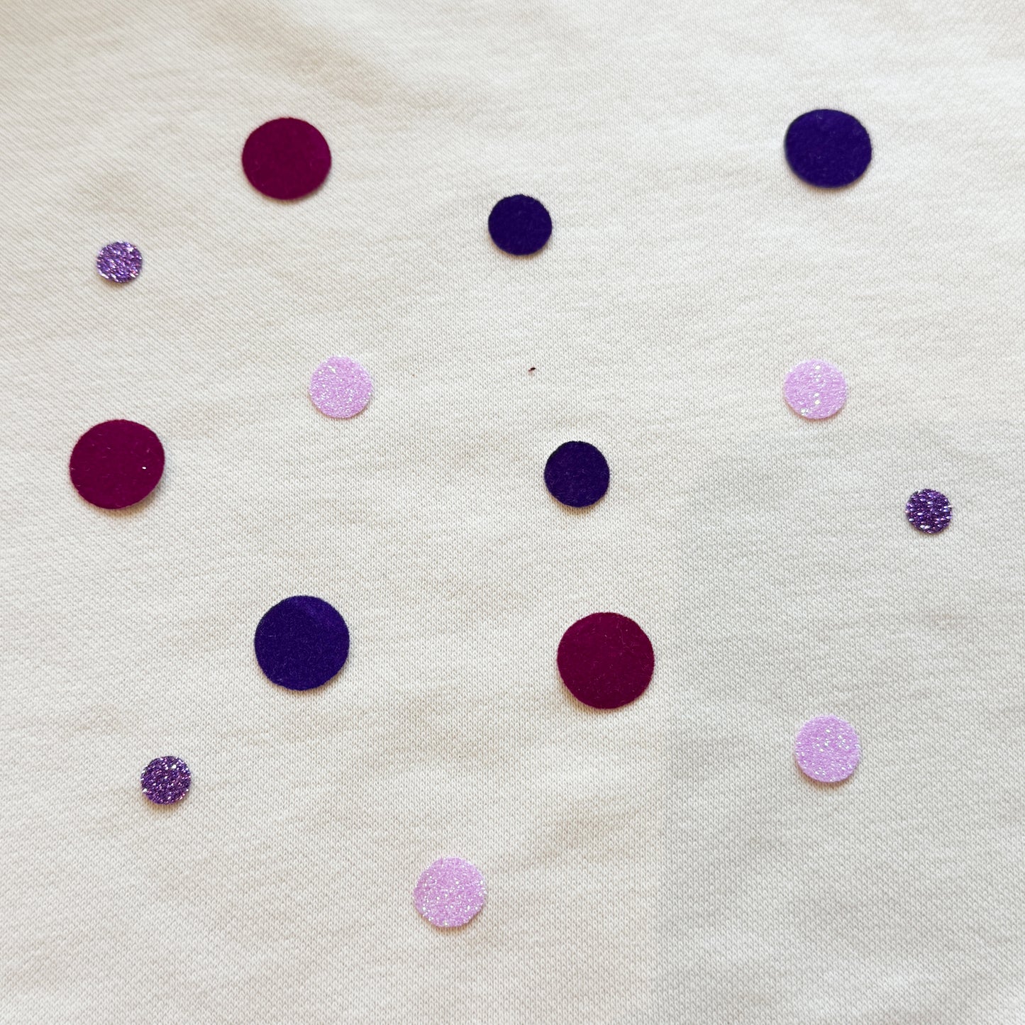 Bügelkonfetti: Lila